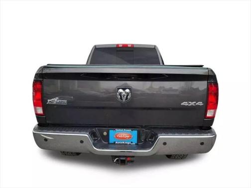 2017 RAM 2500 Big Horn Crew Cab 4x4 6'4' Box