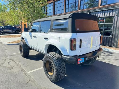 OXFORD WHITE 2022 Ford Bronco Badlands