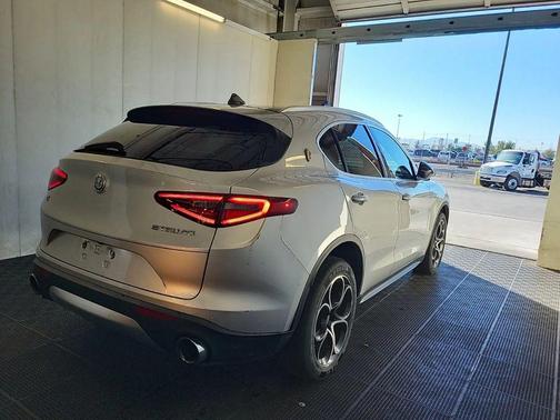 2019 Alfa Romeo Stelvio Ti Sport