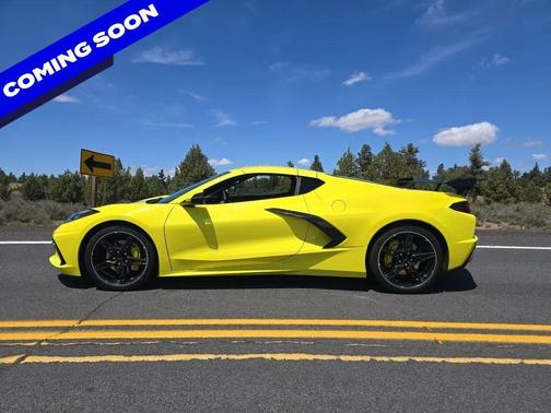 Accelerate Yellow Metallic 2020 Chevrolet Corvette Stingray w/1LT