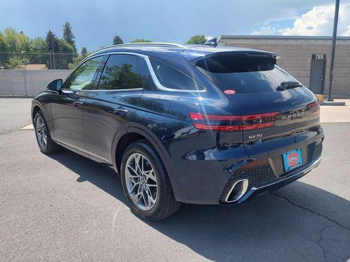 2022 Genesis GV70 2.5T AWD