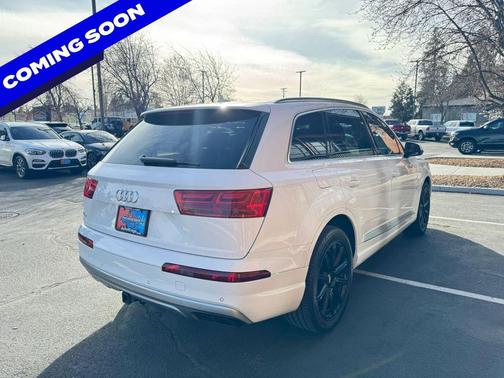 White 2019 Audi Q7 55 Premium Plus
