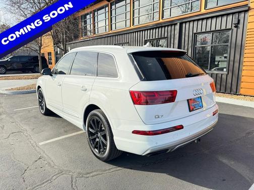 White 2019 Audi Q7 55 Premium Plus