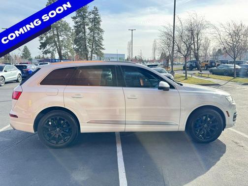 White 2019 Audi Q7 55 Premium Plus