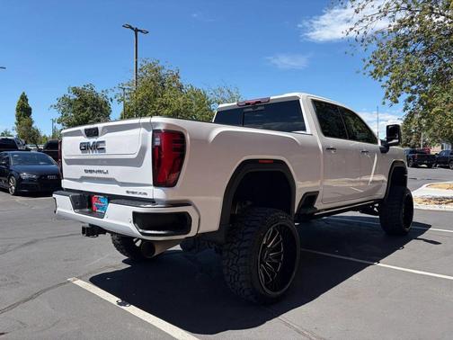 White Frost Tricoat 2024 GMC Sierra 2500 Denali Ultimate