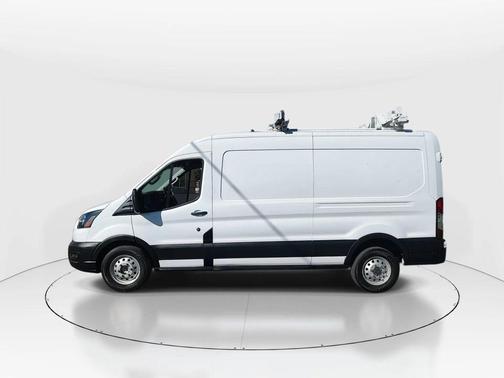 2022 Ford Transit-250 Base