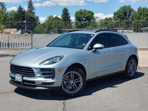 2019 Porsche Macan Sport Utility 4D
