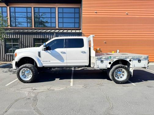 WHITE PLATINUM MET TRI-COAT 2019 Ford F-450 King Ranch