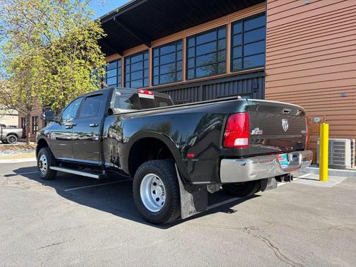 Black Forest Green Pearlcoat 2018 RAM 3500 Big Horn Crew Cab 4x4 8' Box