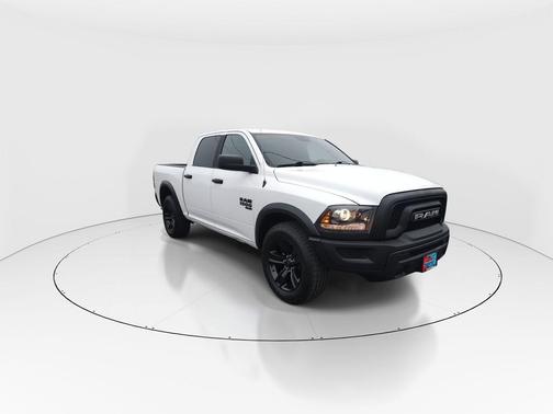 2024 RAM 1500 Classic Warlock Crew Cab 4x4 5'7' Box