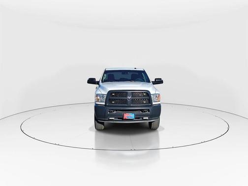 2018 RAM 3500 Tradesman Crew Cab 4x4 8' Box