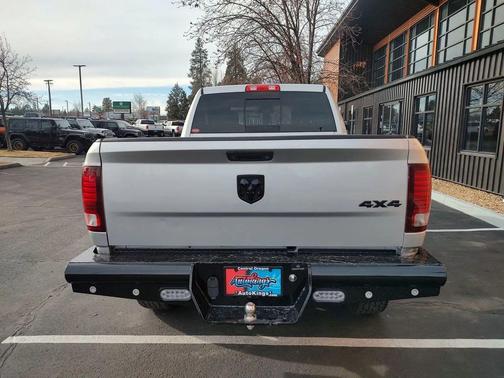 2017 RAM 3500 Laramie Crew Cab 4x4 6'4' Box