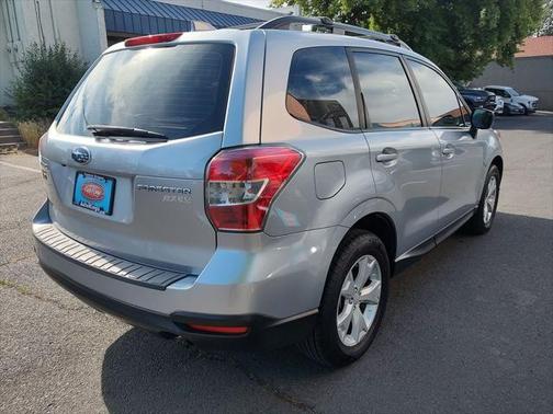 2016 Subaru Forester 2.5i