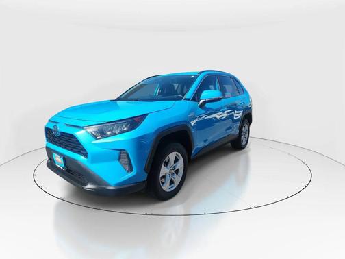 2020 Toyota RAV4 Hybrid LE