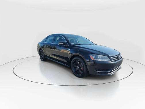 2014 Volkswagen Passat 1.8T Auto S