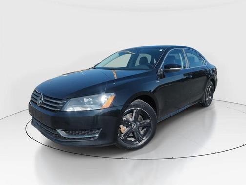 2014 Volkswagen Passat 1.8T Auto S