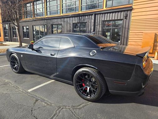 2015 Dodge Challenger SRT Hellcat