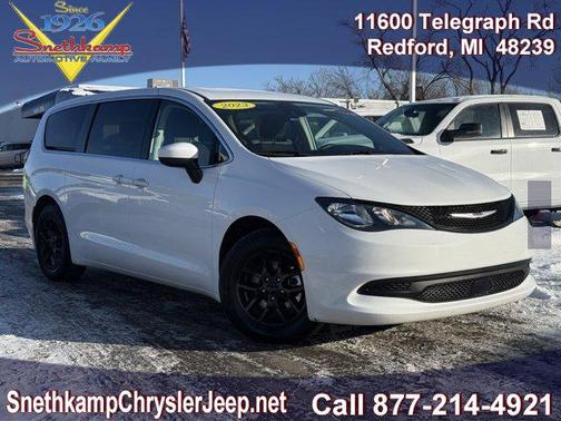 2023 Chrysler Voyager LX