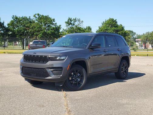 2025 Jeep Grand Cherokee Altitude