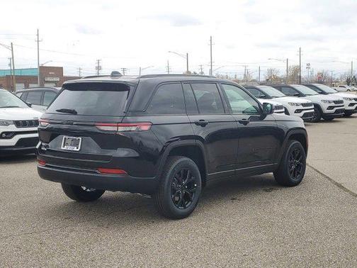 2025 Jeep Grand Cherokee Altitude