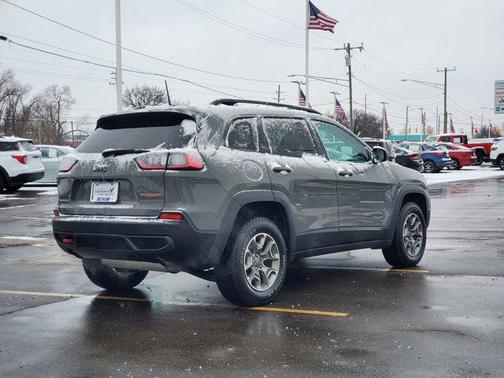 2022 Jeep Cherokee Trailhawk