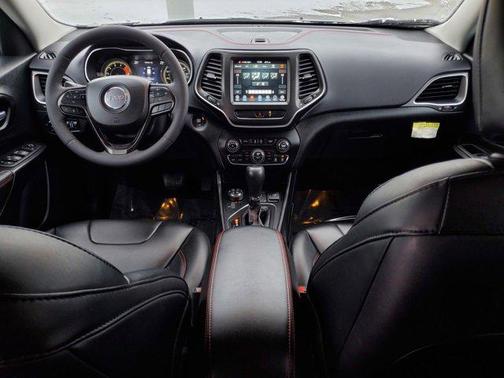 2022 Jeep Cherokee Trailhawk