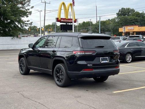 2025 Jeep Grand Cherokee L Altitude