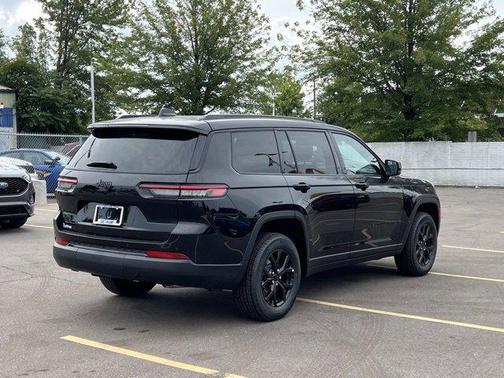 2025 Jeep Grand Cherokee L Altitude
