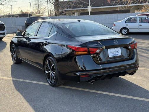 2023 Nissan Altima SR FWD