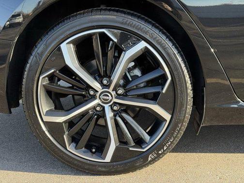 2023 Nissan Altima SR FWD