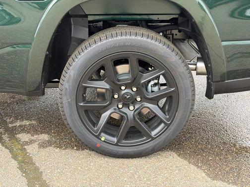 Serrano Green Metallic 2026 RAM 1500 Laramie