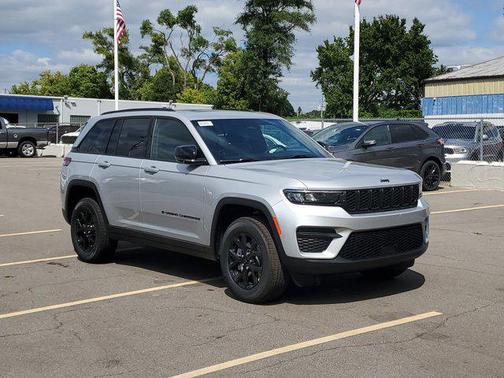 2025 Jeep Grand Cherokee Altitude