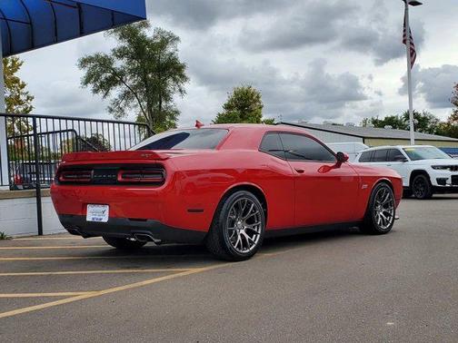 2016 Dodge Challenger SRT 392