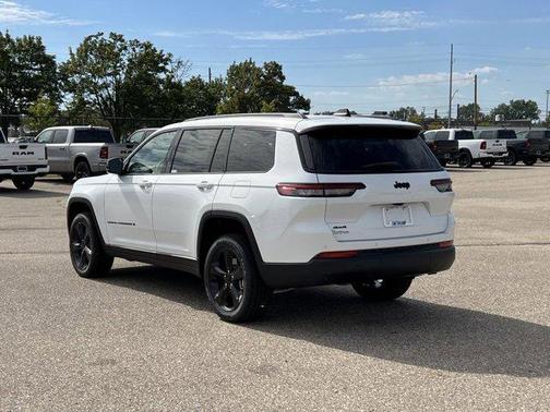 2025 Jeep Grand Cherokee L Altitude