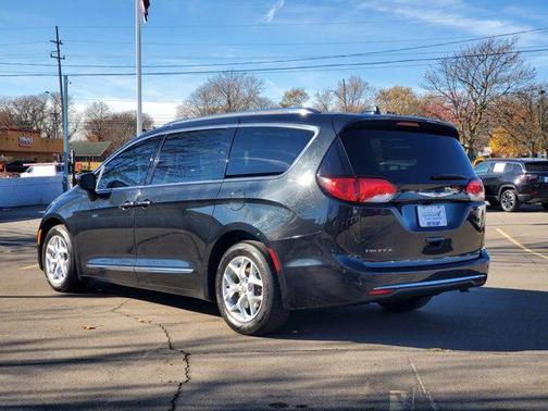 2018 Chrysler Pacifica Touring-L Plus