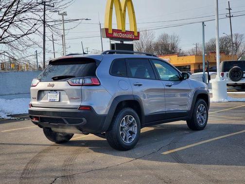 2020 Jeep Cherokee Trailhawk