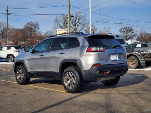 2020 Jeep Cherokee Trailhawk