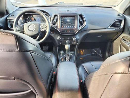 2020 Jeep Cherokee Trailhawk