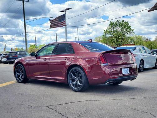 Velvet Red Pearlcoat 2021 Chrysler 300 S