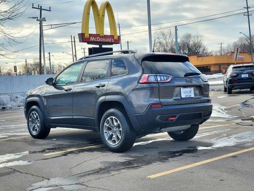 2022 Jeep Cherokee Trailhawk