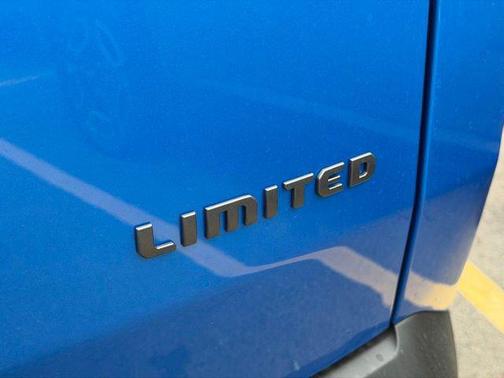 Hydro Blue Pearlcoat 2026 Jeep Cherokee Limited