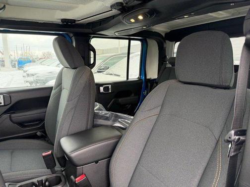 2026 Jeep Gladiator Willys 4x4