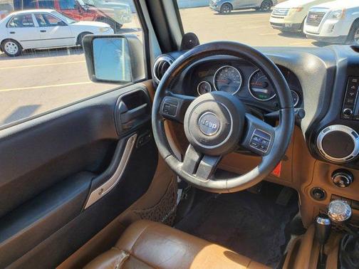 2012 Jeep Wrangler Unlimited Sahara