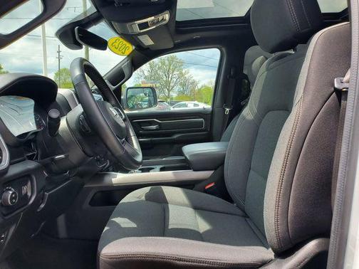 Bright White Clearcoat 2023 RAM 1500 Big Horn/Lone Star