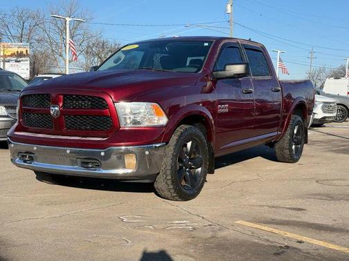Delmonico Red Pearlcoat 2016 RAM 1500 Outdoorsman