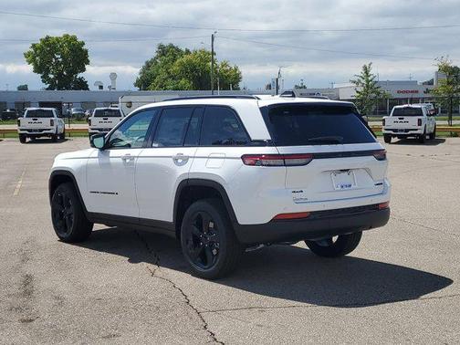 2025 Jeep Grand Cherokee Limited X