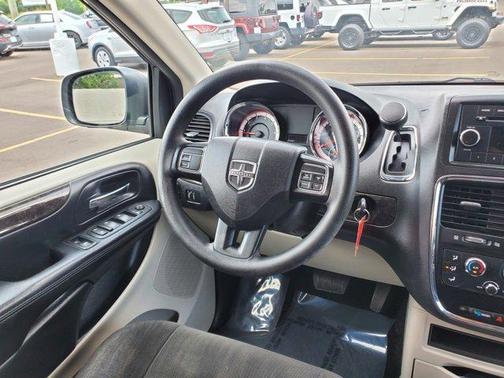 2016 Dodge Grand Caravan AVP/SE