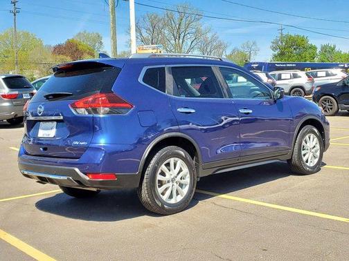 2020 Nissan Rogue SV