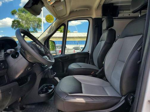 Bright White Clearcoat 2025 RAM ProMaster 2500 Tradesman