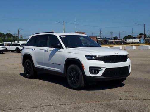 2025 Jeep Grand Cherokee Altitude